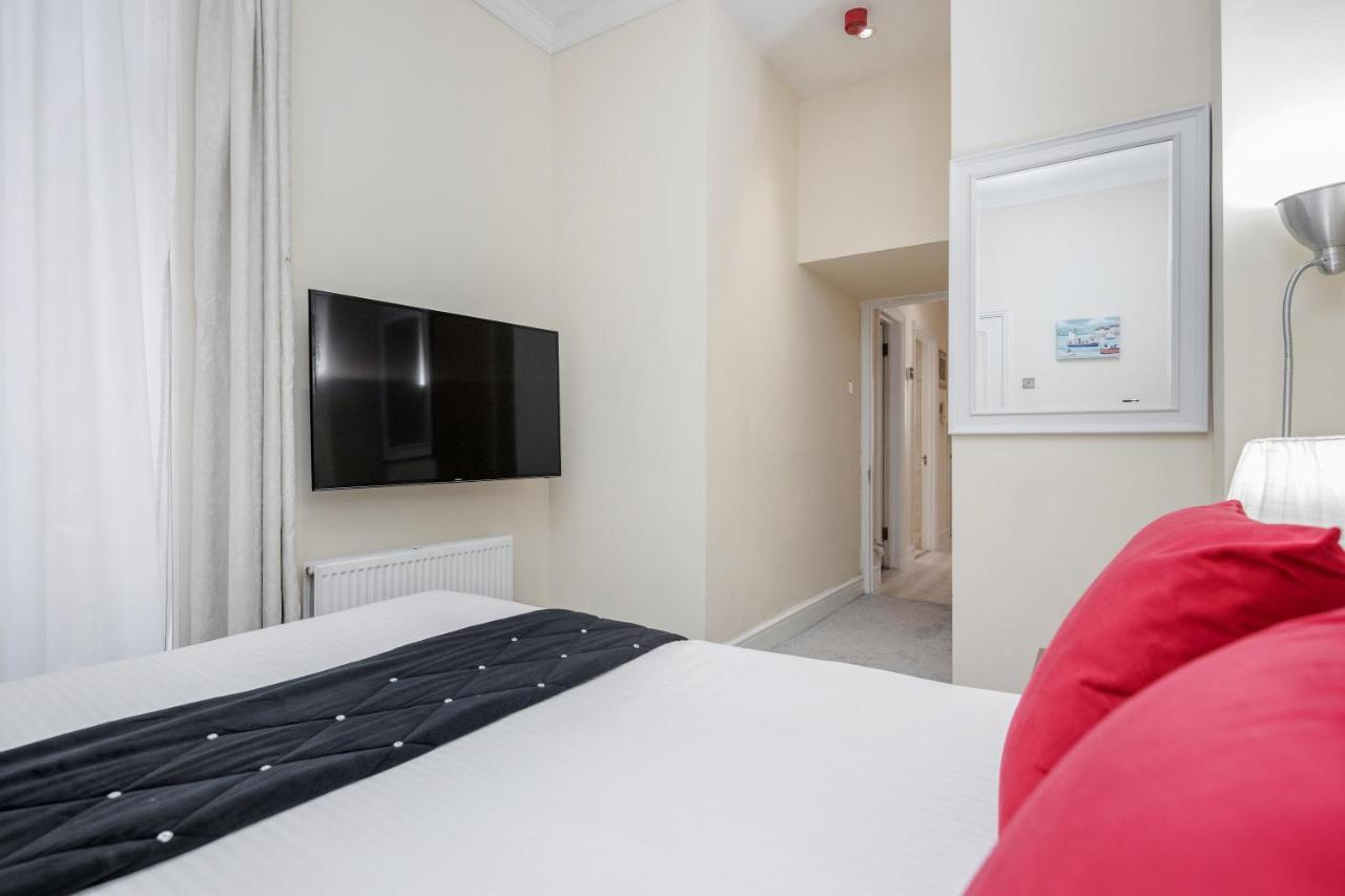 Oxford Street Homestay London Exterior foto