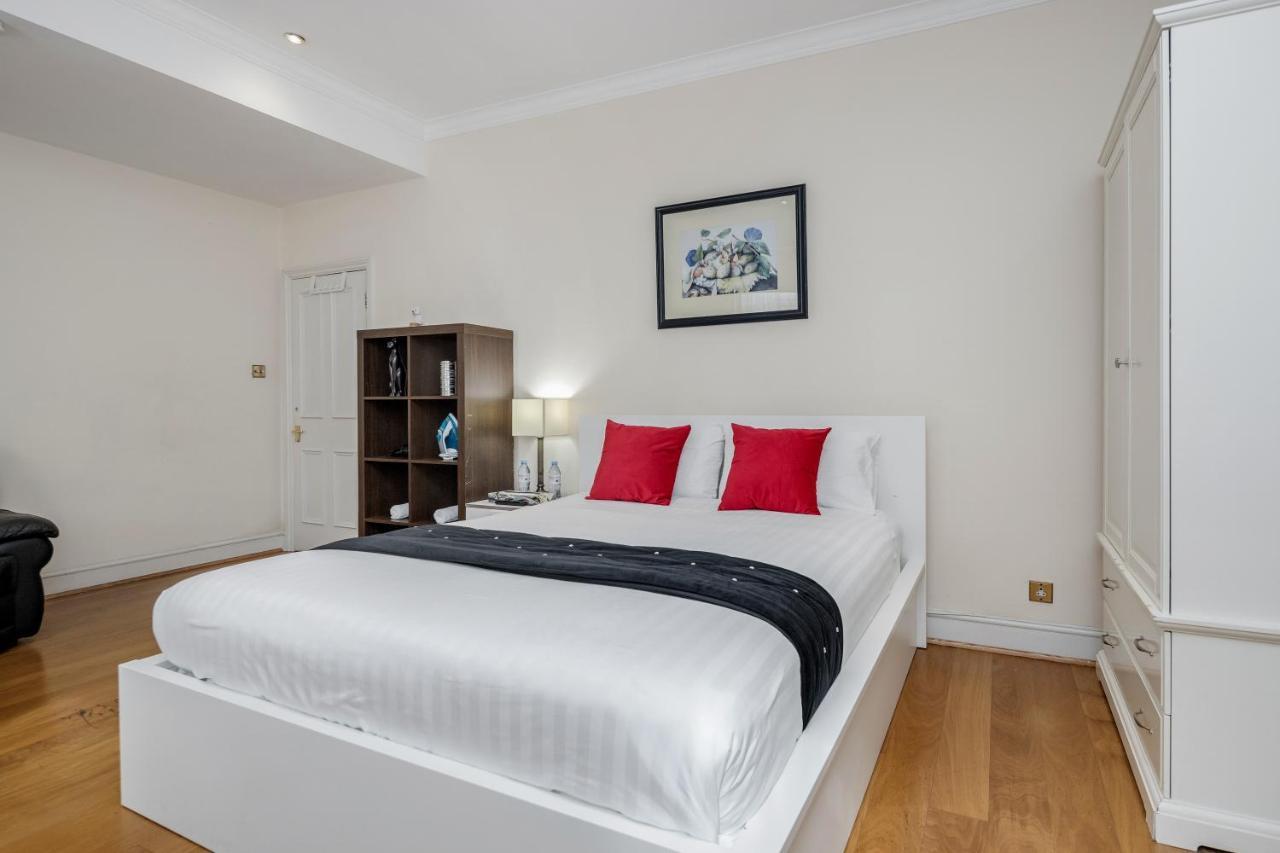 Oxford Street Homestay London Exterior foto