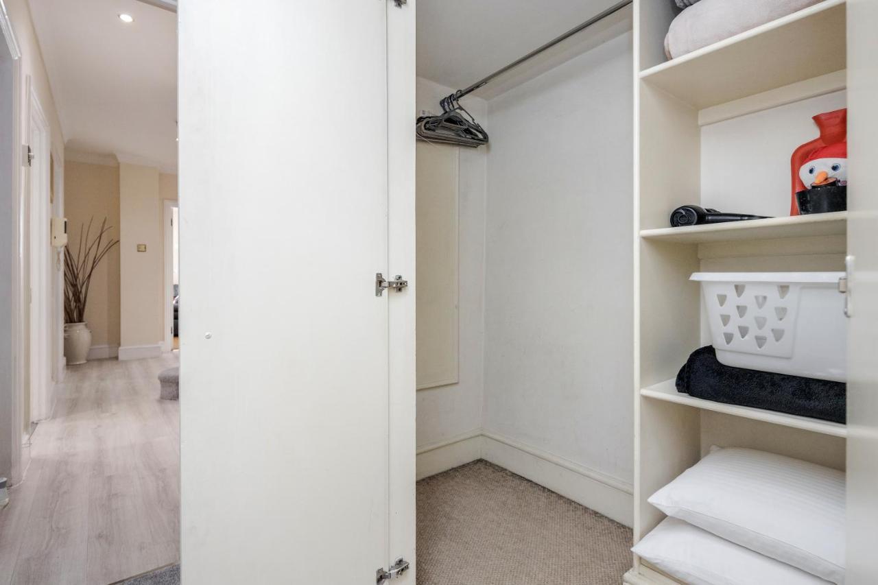 Oxford Street Homestay London Exterior foto