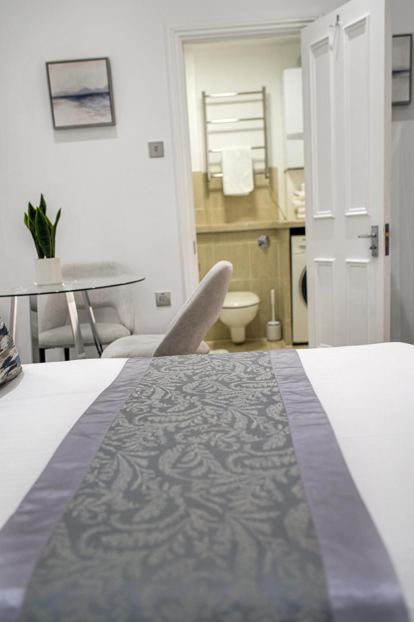 Oxford Street Homestay London Exterior foto